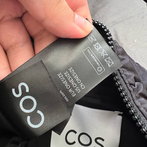 COS quilted mini bag (BLACK) - Picture 8 of 9